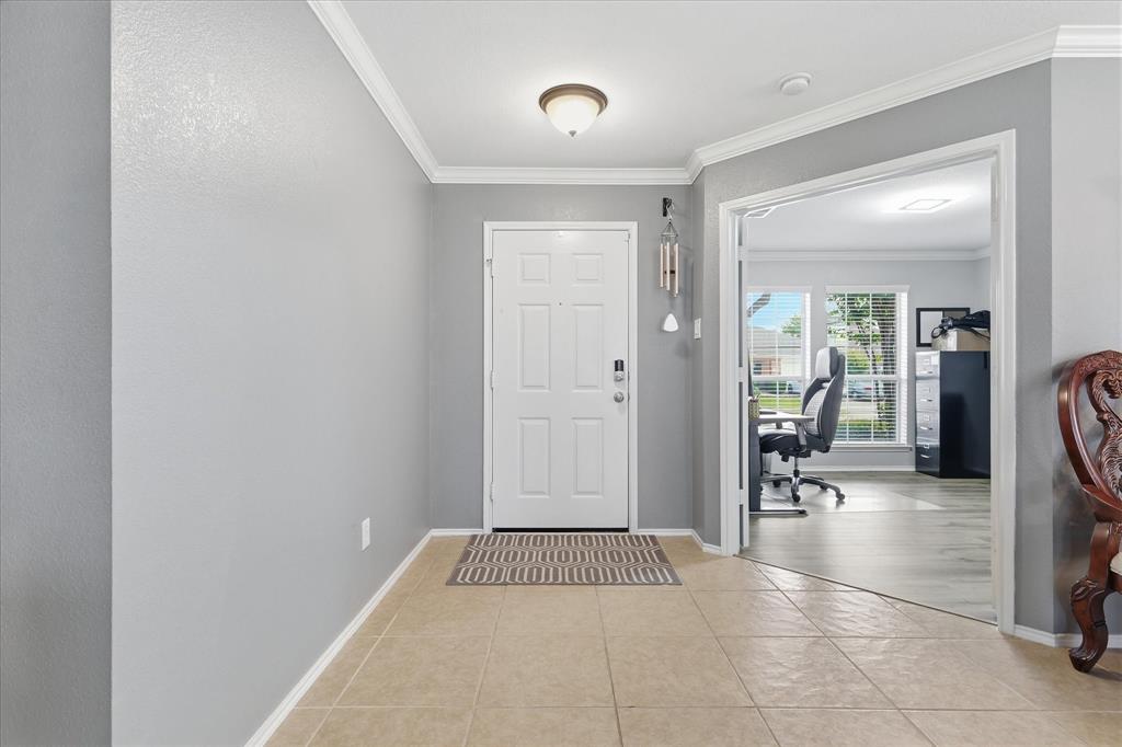 1712 Heron Drive Property Photo 6