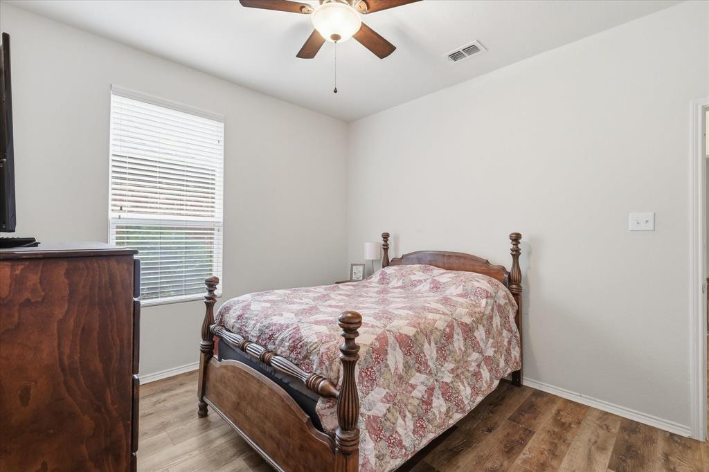 1805 Megan Creek Drive Property Photo 17