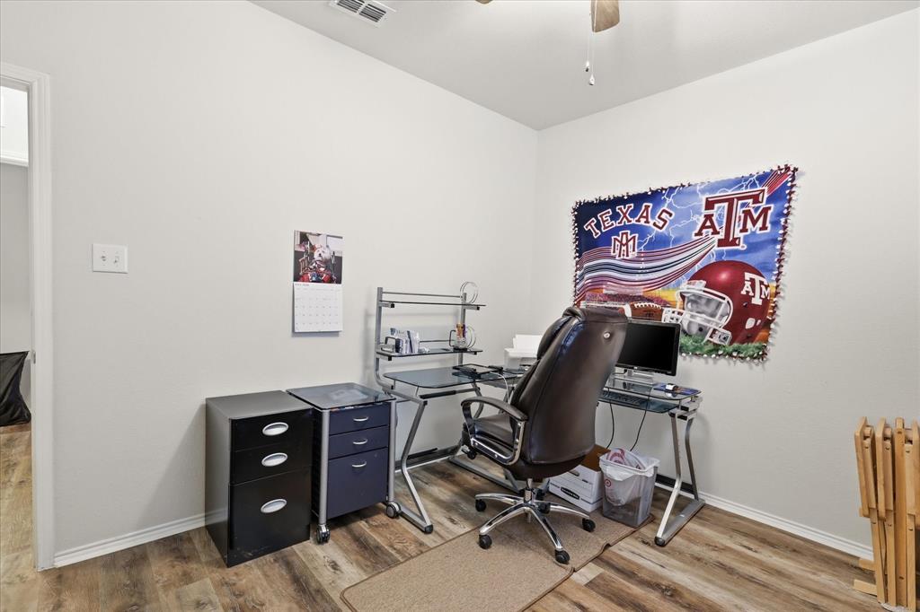 1805 Megan Creek Drive Property Photo 19