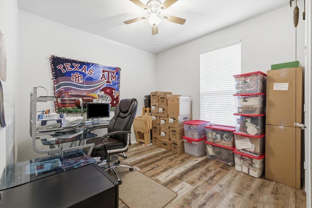 1805 Megan Creek Drive Property Photo 20