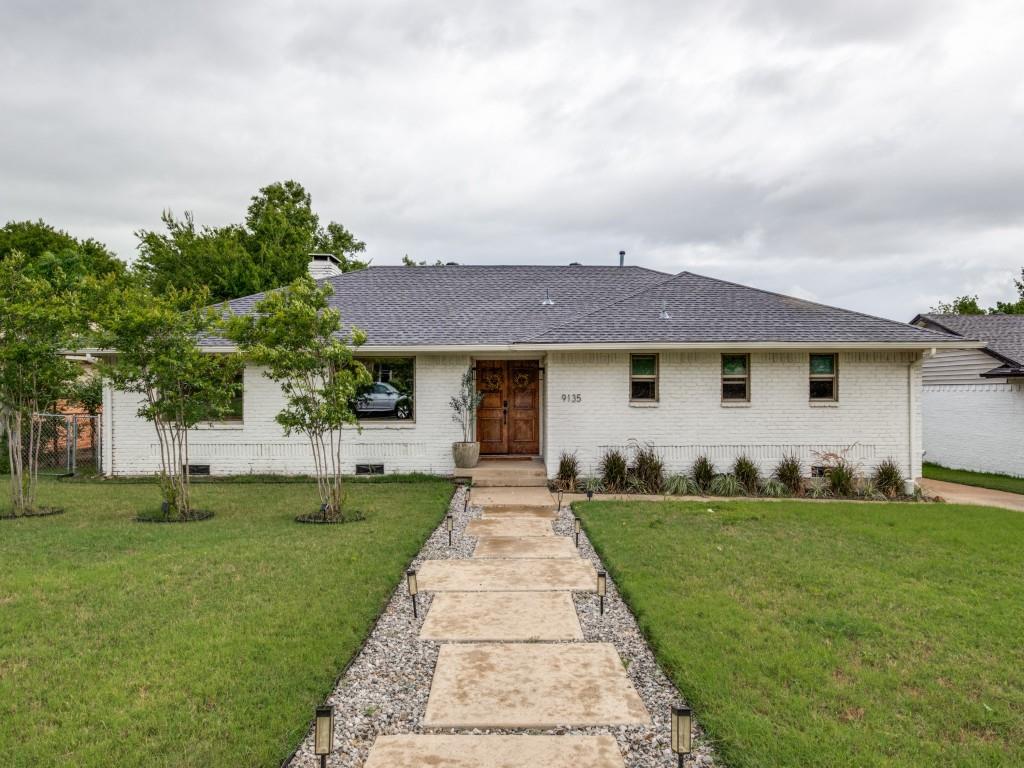 9135 Bretshire Drive Property Photo 2