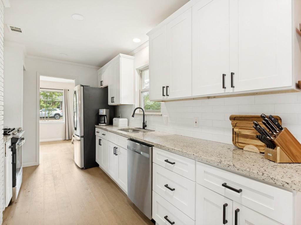 9135 Bretshire Drive Property Photo 11
