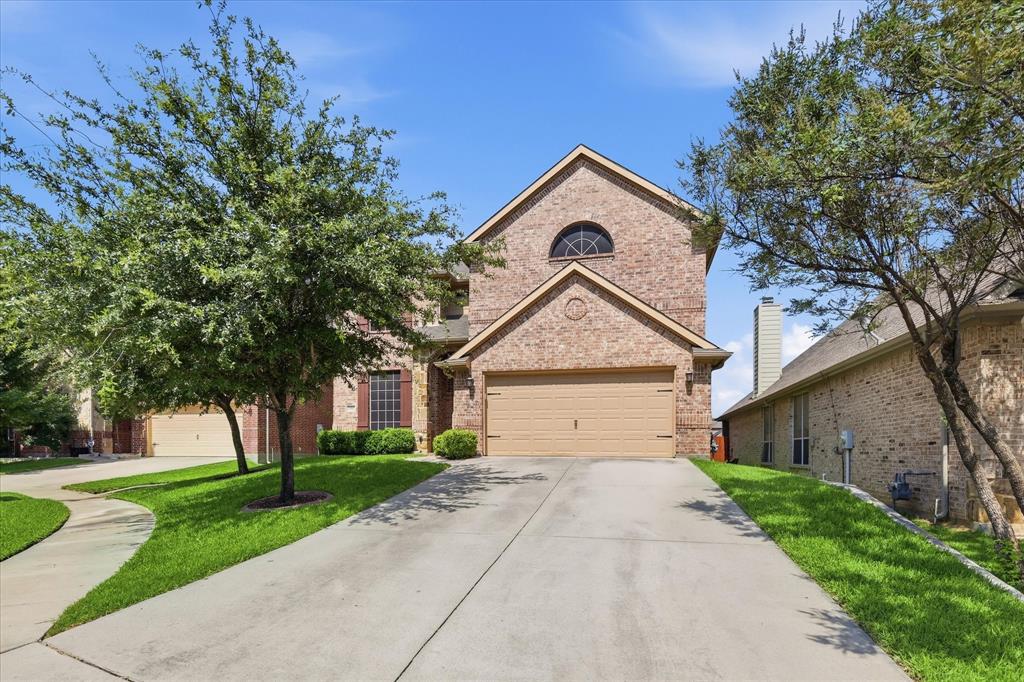 1905 Fountain Meadows Drive Property Photo 1