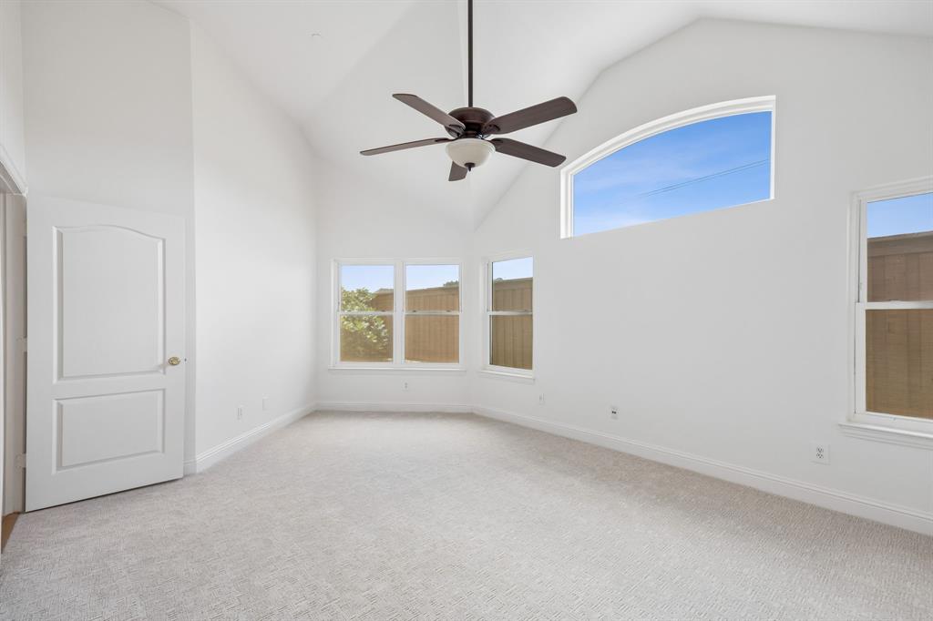597 Southridge Way Property Photo 13