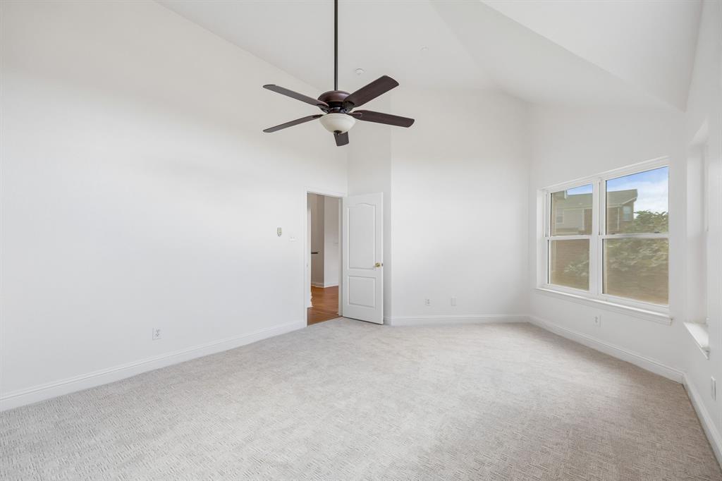 597 Southridge Way Property Photo 14
