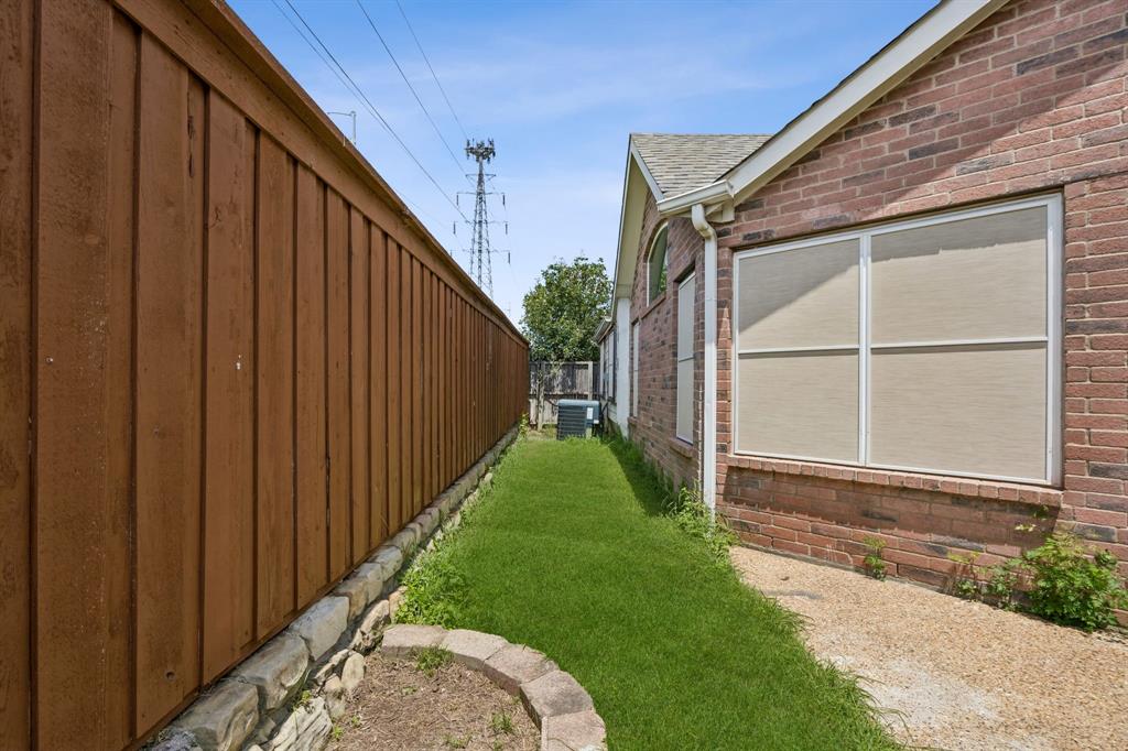 597 Southridge Way Property Photo 26