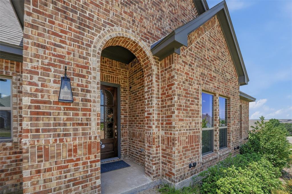 8110 Spanish Hills Drive Property Photo 1