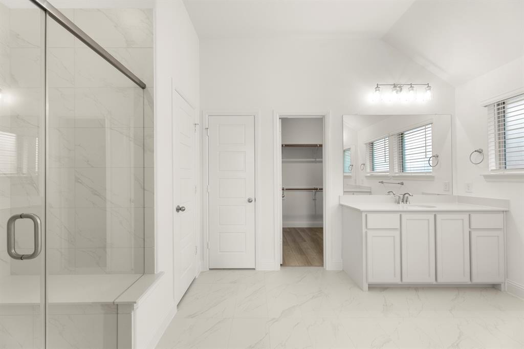 805 Trinity Street Property Photo 13