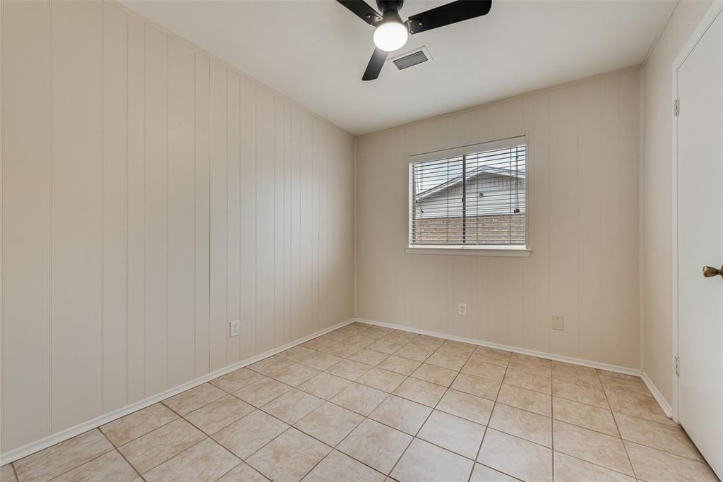2132 Meandering Drive Property Photo 14