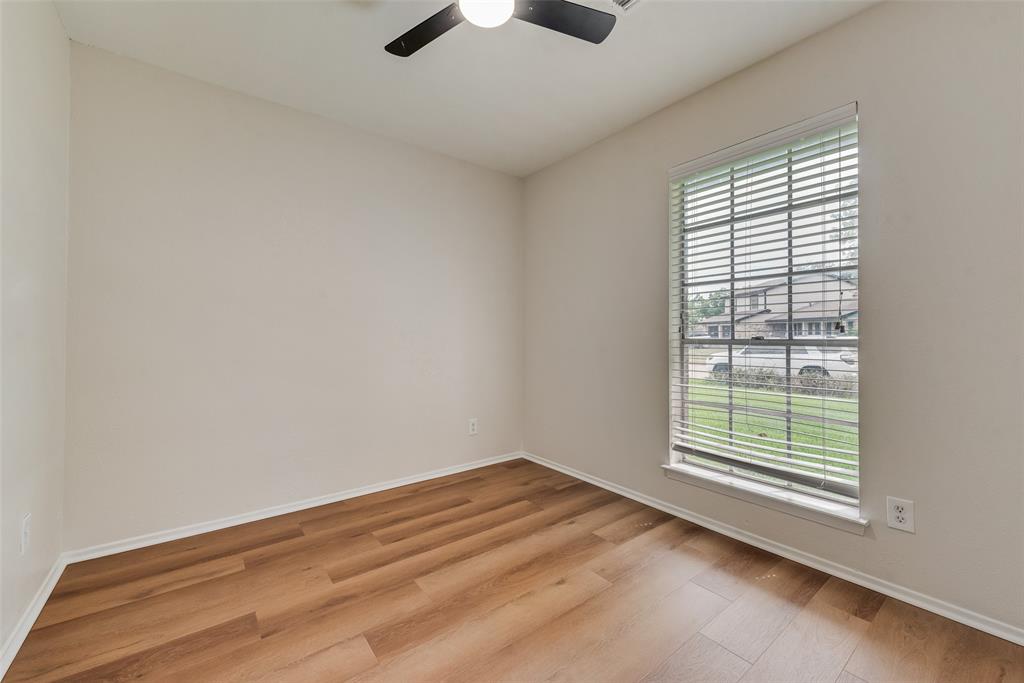 2132 Meandering Drive Property Photo 15