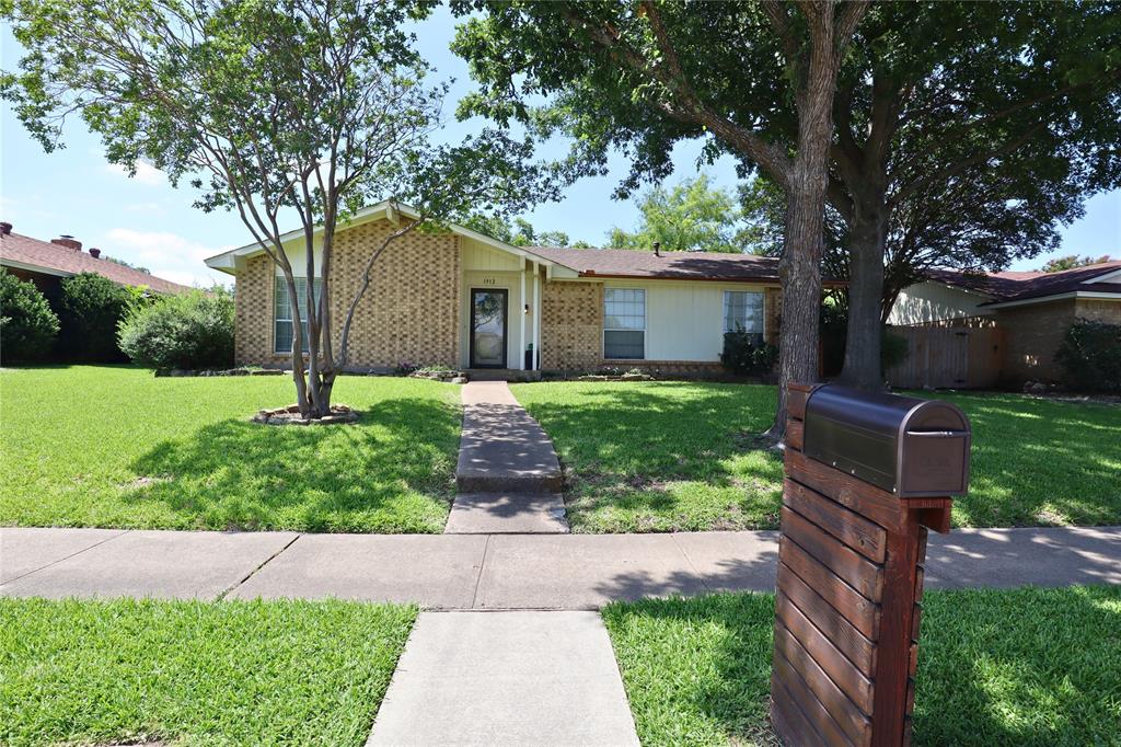 1912 E Spring Valley Road Property Photo 2