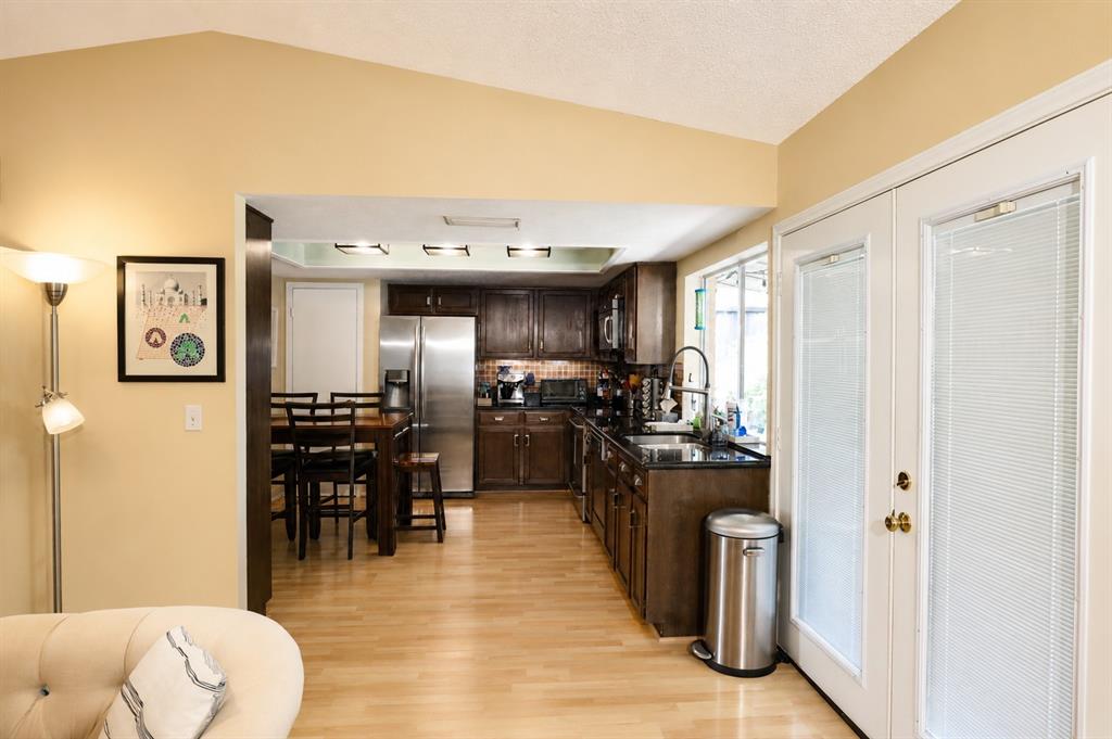 1912 E Spring Valley Road Property Photo 5