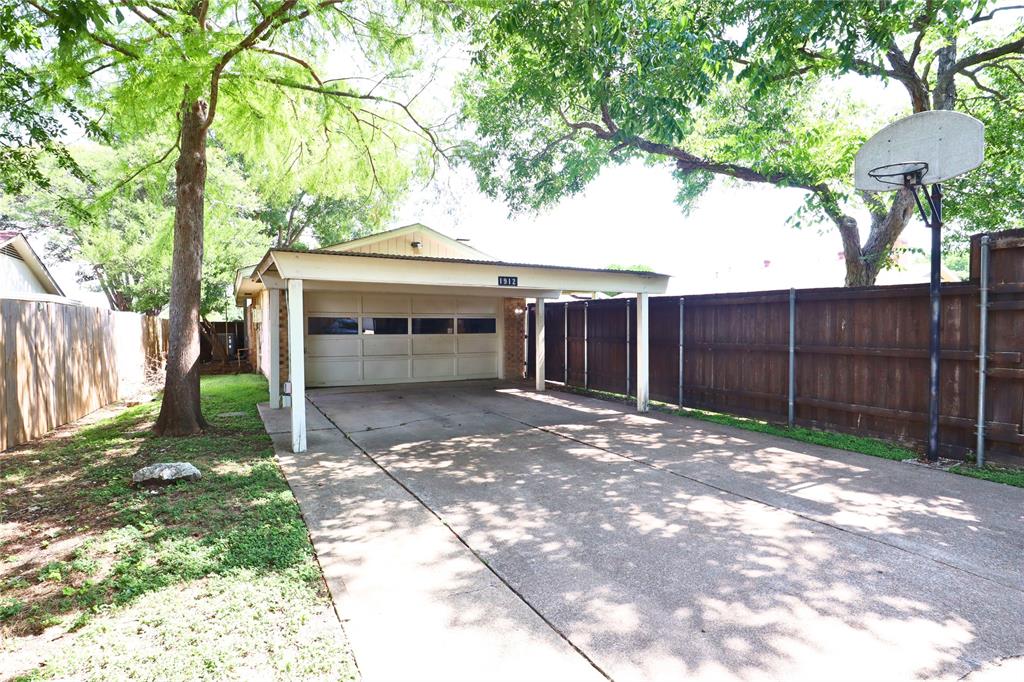 1912 E Spring Valley Road Property Photo 23