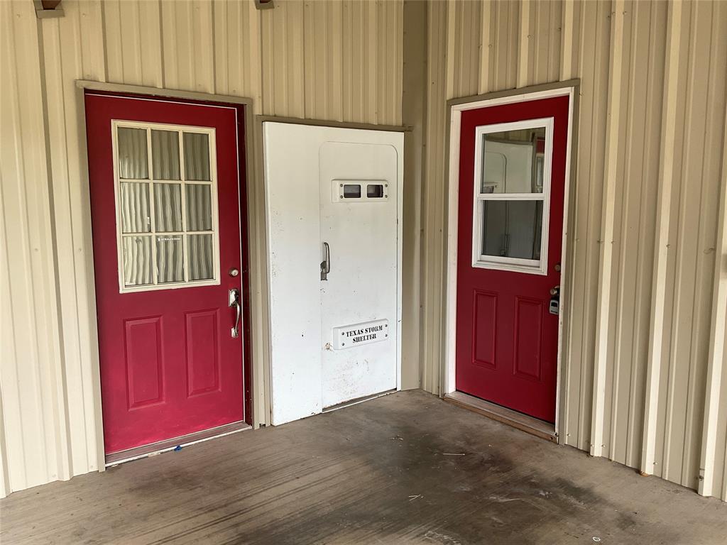 392 County Road 1410 Property Photo 4