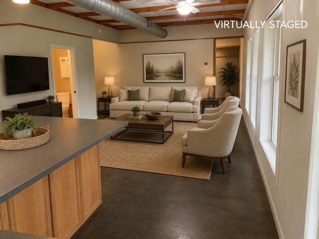 392 County Road 1410 Property Photo 15
