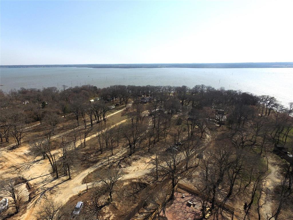 8085 Lakeview Drive Property Photo 1