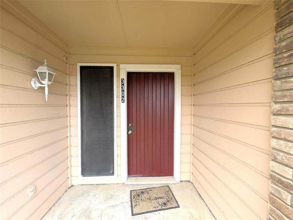 3302 Townbluff Place Property Photo 3