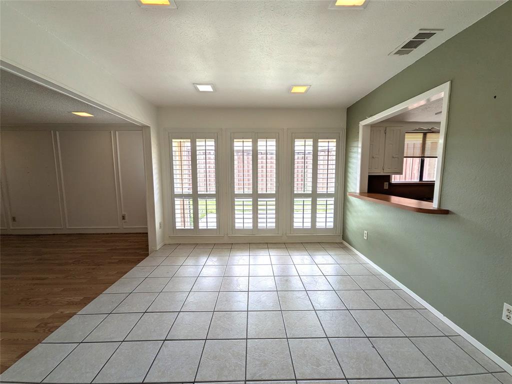 3302 Townbluff Place Property Photo 8