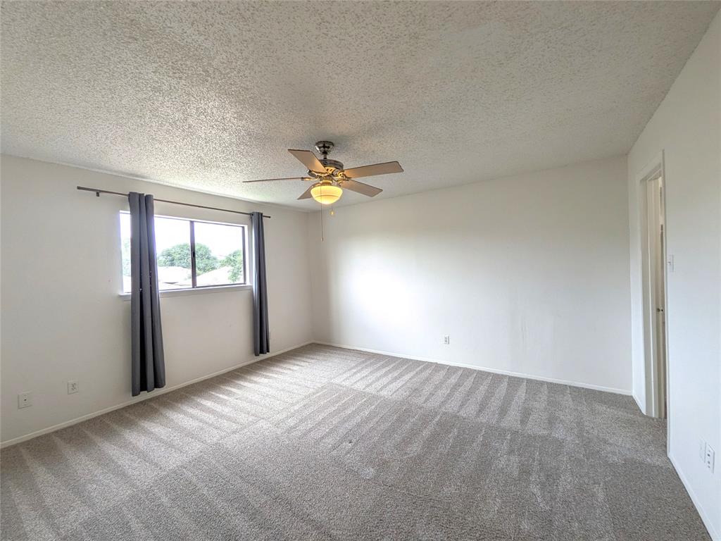 3302 Townbluff Place Property Photo 12