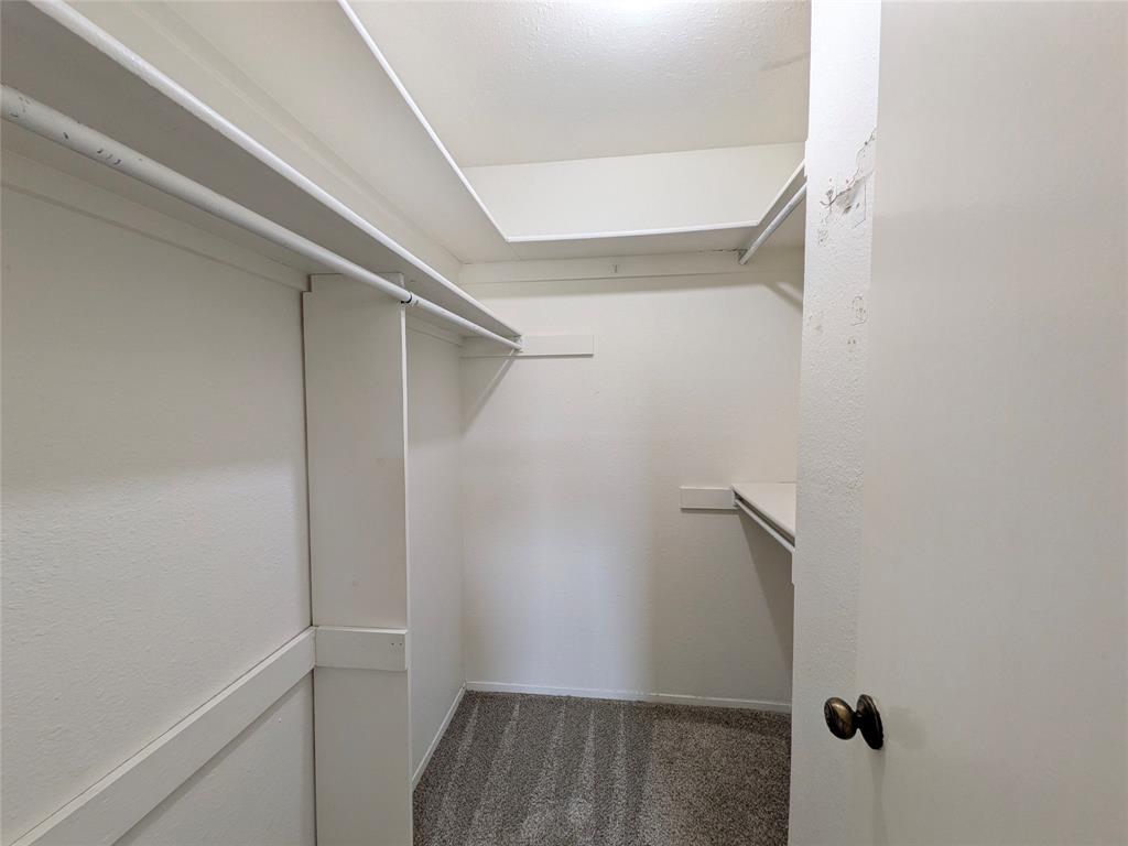 3302 Townbluff Place Property Photo 15