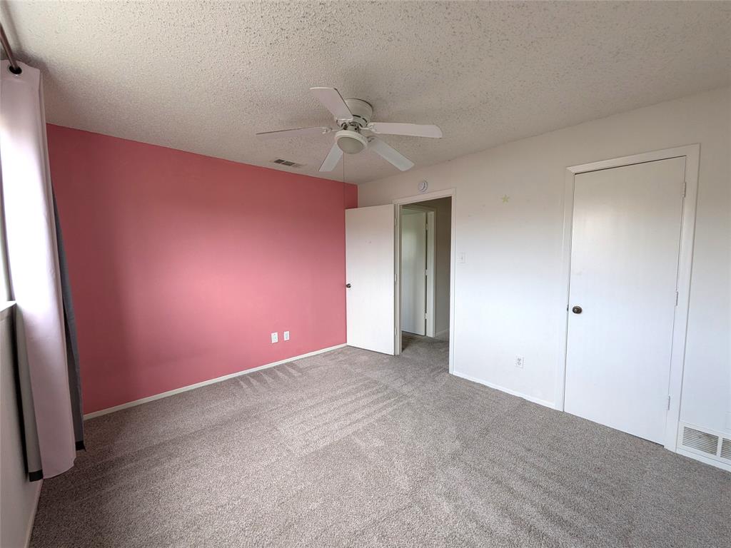 3302 Townbluff Place Property Photo 17