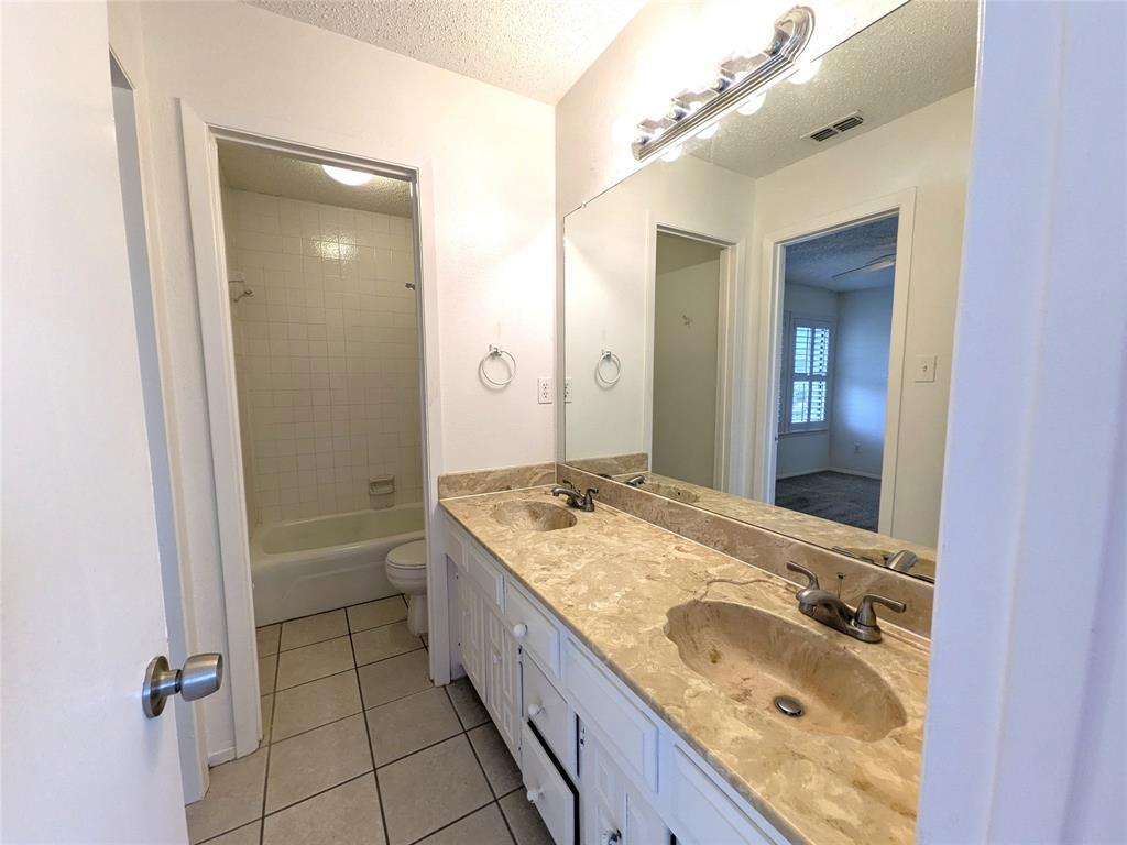 3302 Townbluff Place Property Photo 20