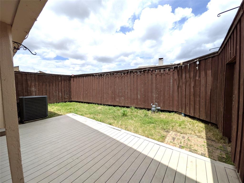 3302 Townbluff Place Property Photo 25