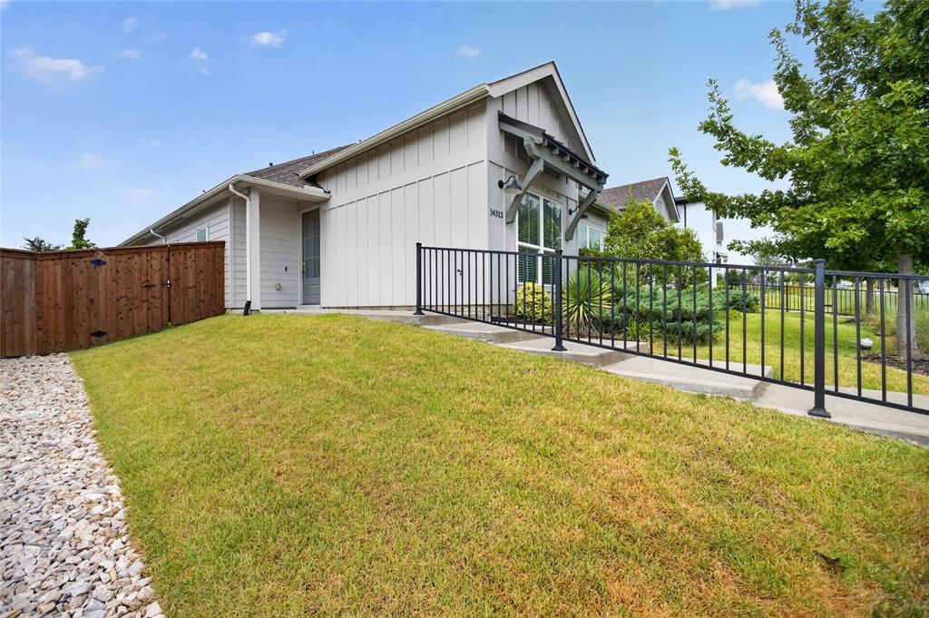 14313 Walsh Avenue Property Photo 5