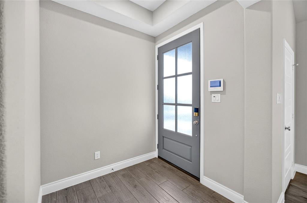 14313 Walsh Avenue Property Photo 8