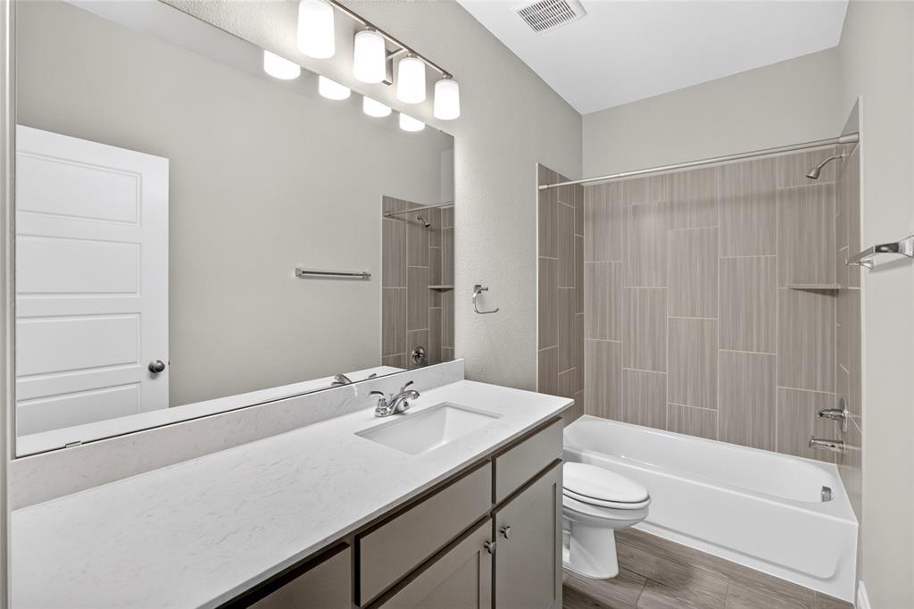 14313 Walsh Avenue Property Photo 20