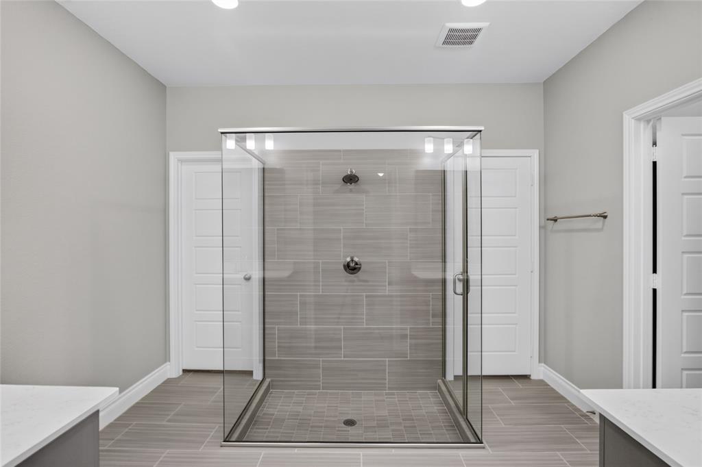 14313 Walsh Avenue Property Photo 28