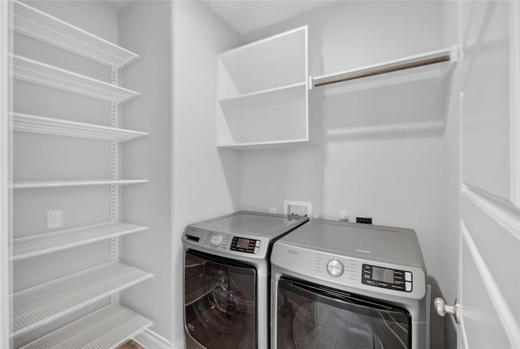 14313 Walsh Avenue Property Photo 32
