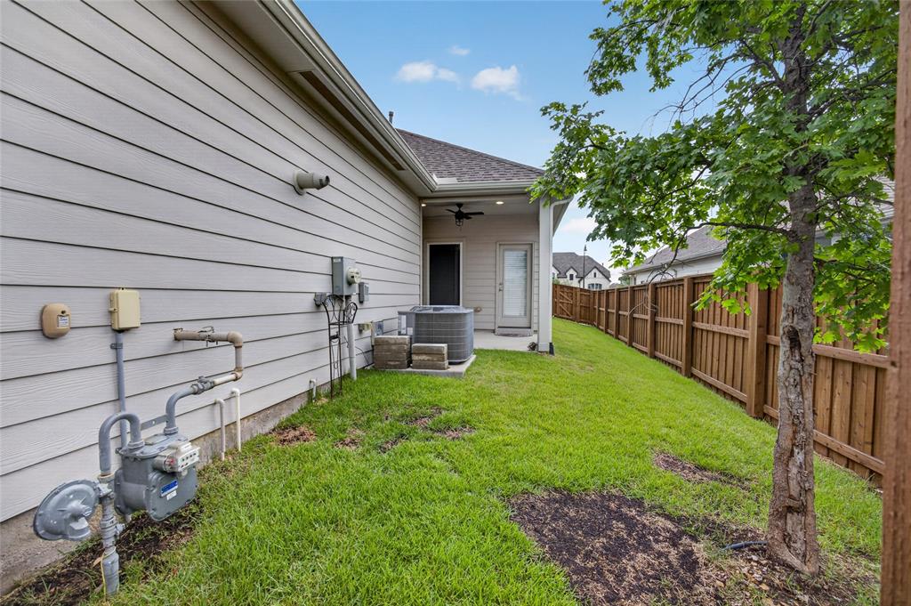 14313 Walsh Avenue Property Photo 33
