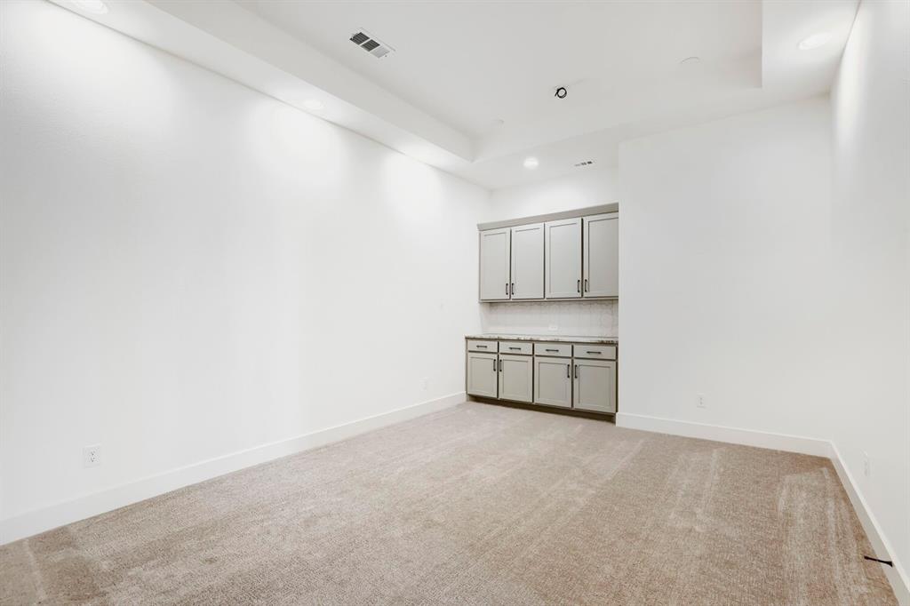 1105 Brookwood Drive Property Photo 11
