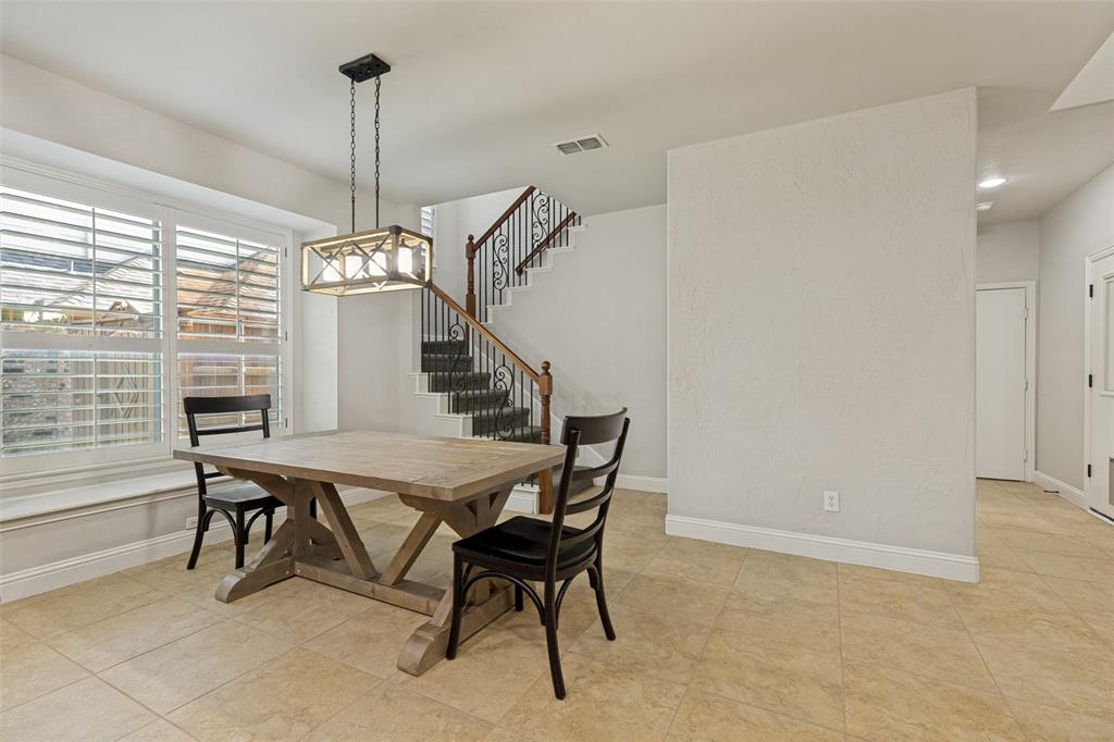 10325 Fire Ridge Drive Property Photo 6