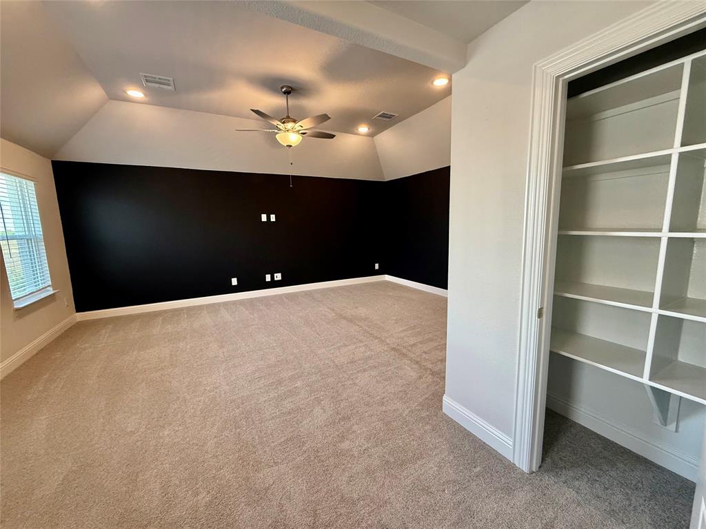 3834 Foot Hills Drive Property Photo 11