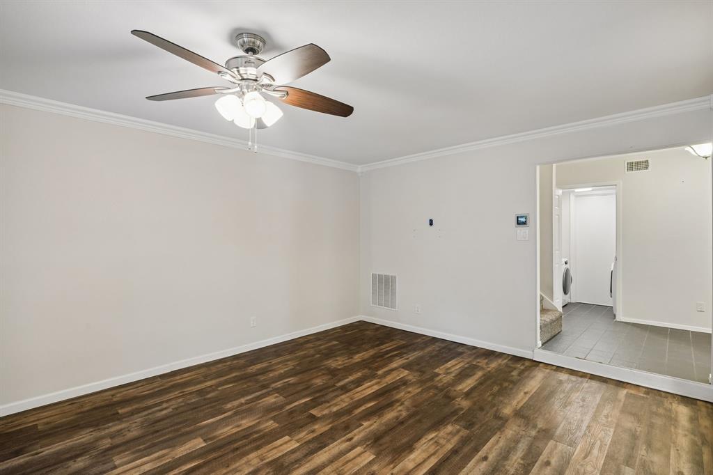 2908 Clear Springs Drive Property Photo 9
