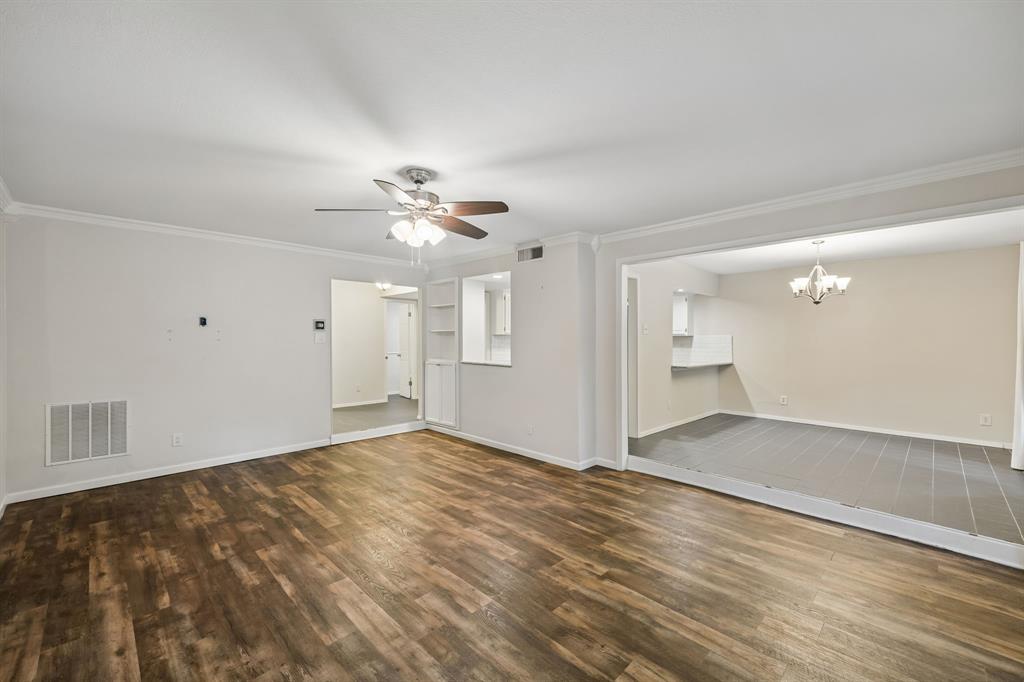 2908 Clear Springs Drive Property Photo 13