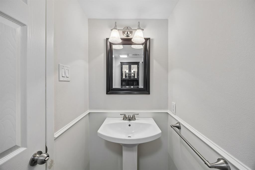 2908 Clear Springs Drive Property Photo 14