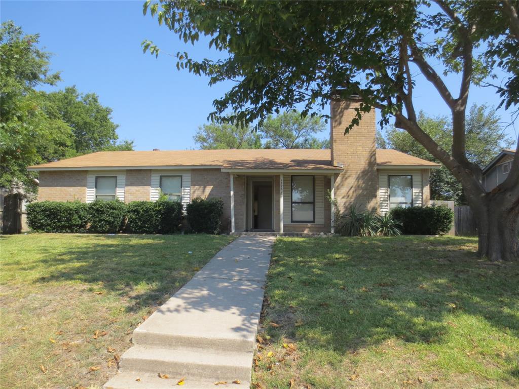 1225 Oakbluff Drive Property Photo 1