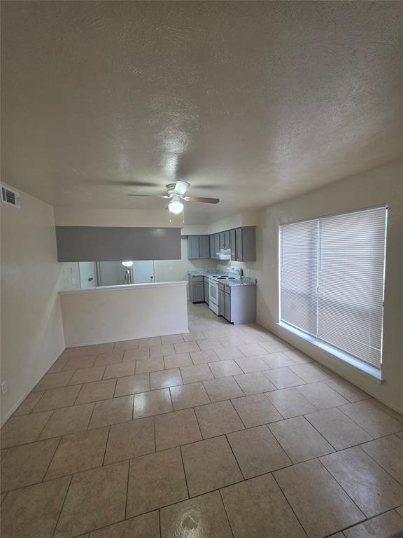 1225 Oakbluff Drive Property Photo 6