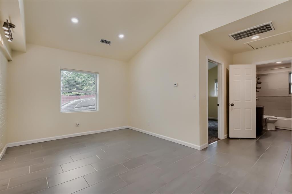 6915 E Grand Avenue Property Photo 18