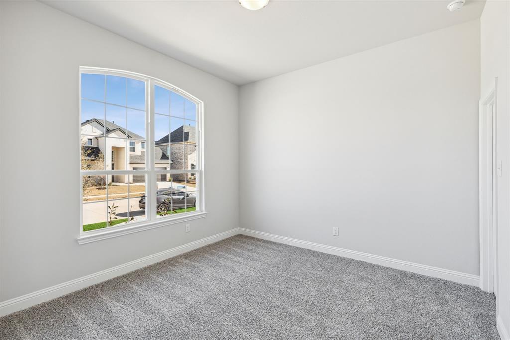 609 Amenduni Lane Property Photo 9