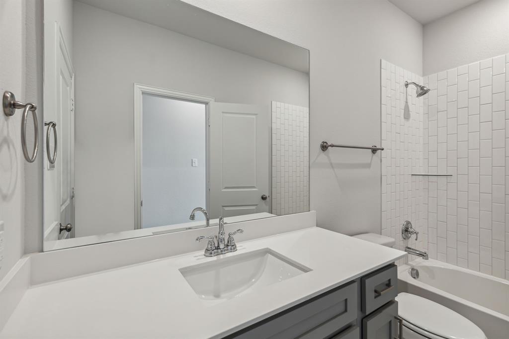 609 Amenduni Lane Property Photo 21