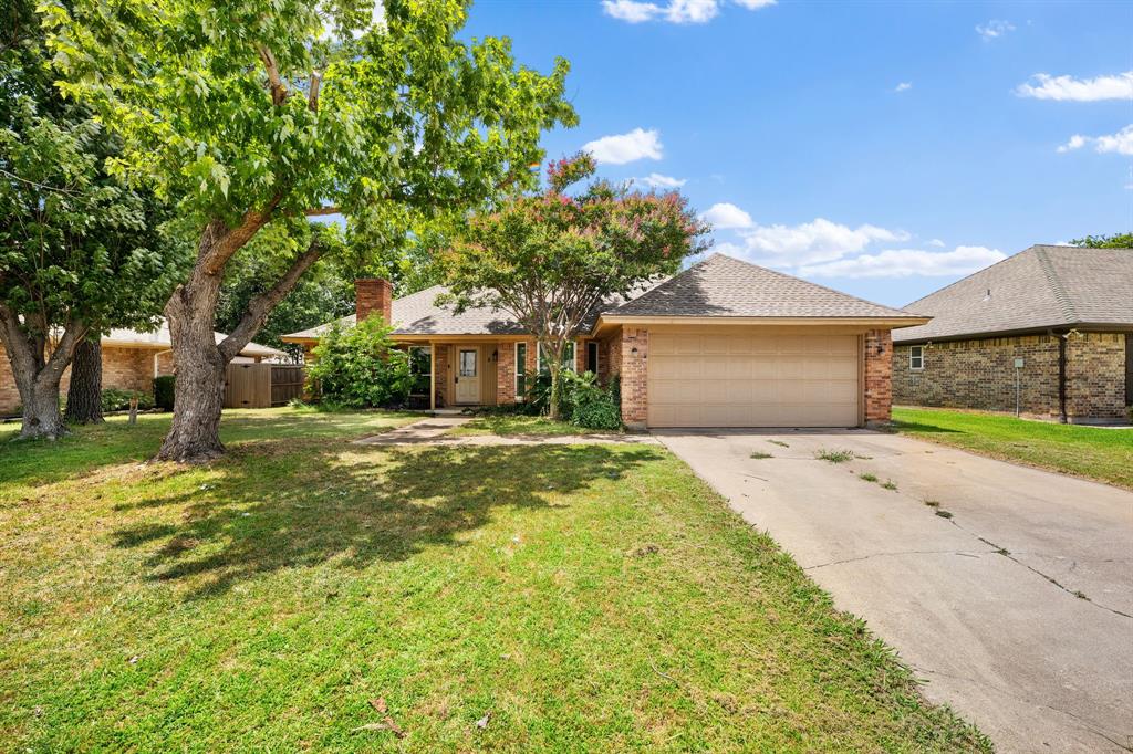 8 Cimarron Drive Property Photo 1