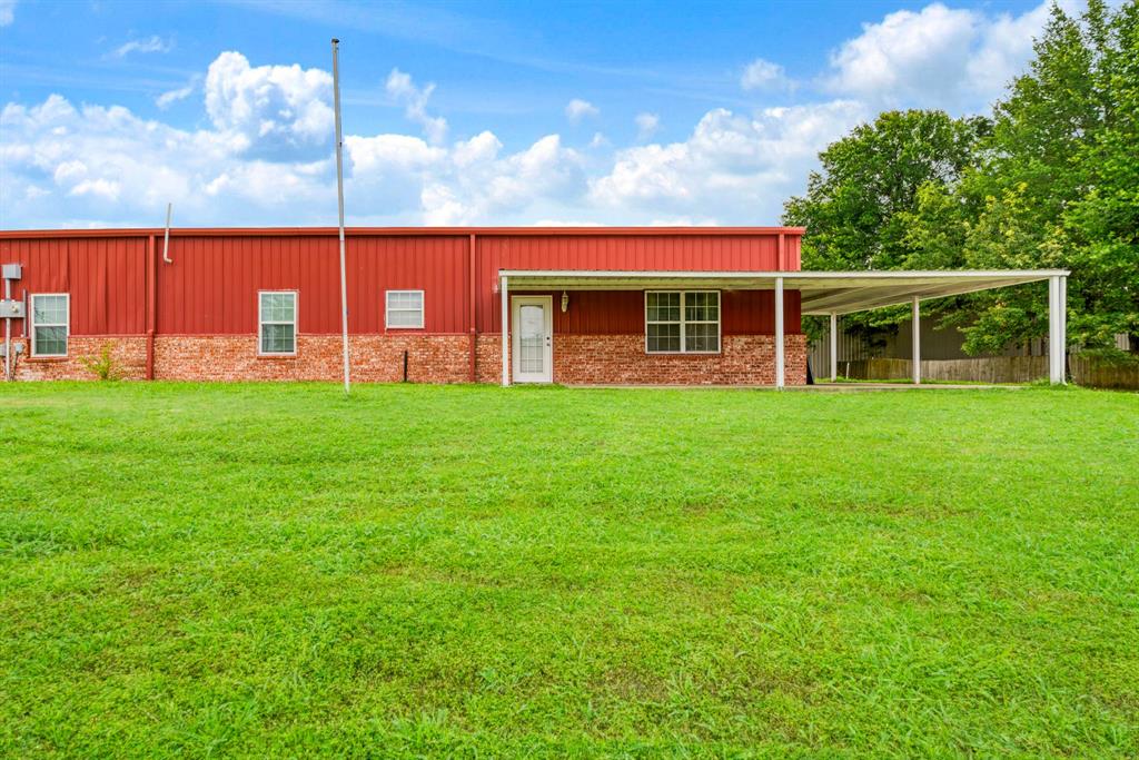 6210 Lamar Road Property Photo 5