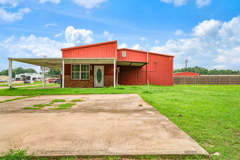 6210 Lamar Road Property Photo 8