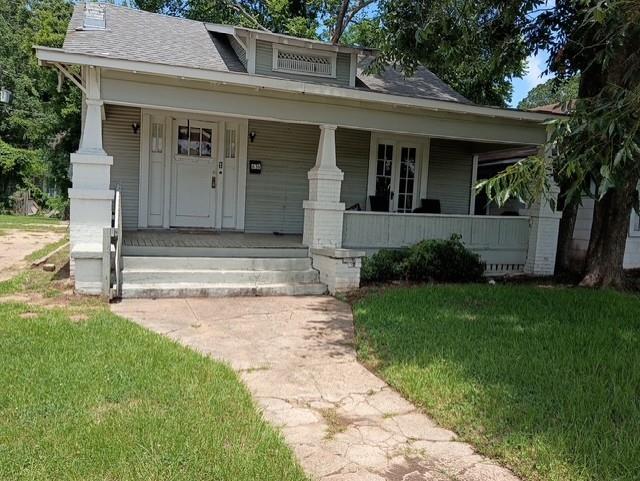 636 Kings Highway Property Photo 1
