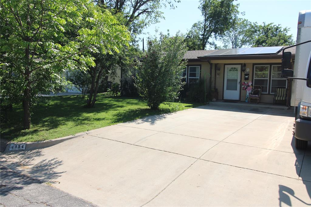 4454 Pleasant Street Property Photo 1