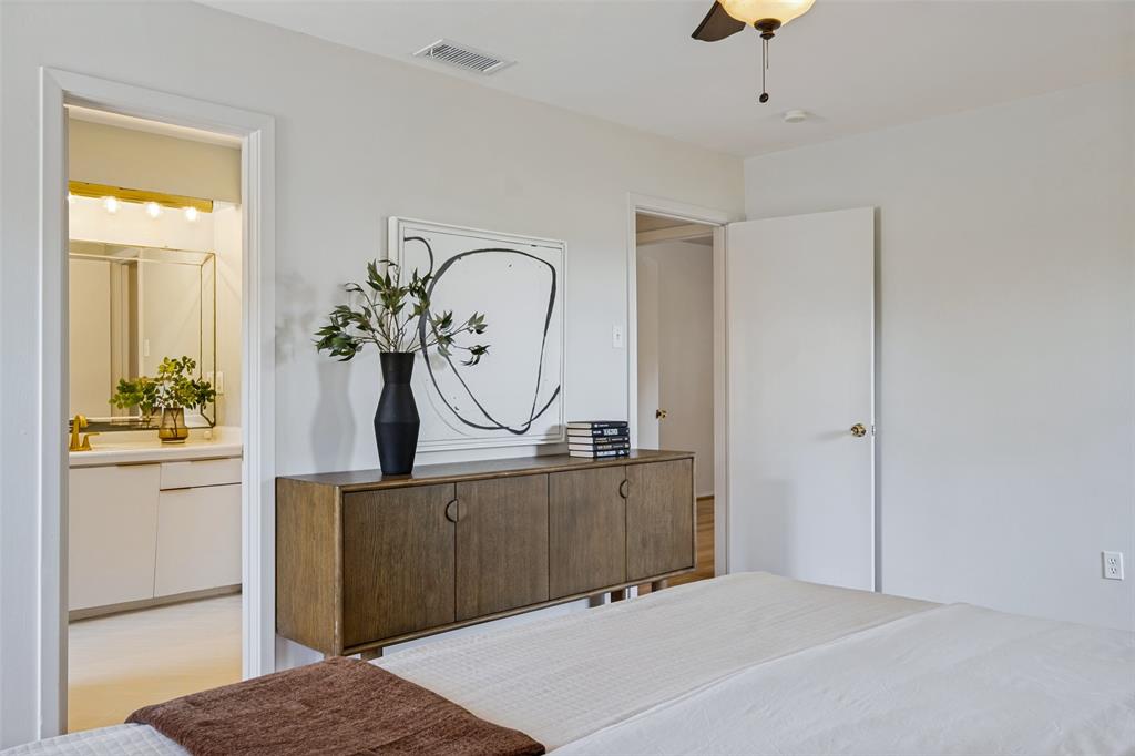 707 Bondstone Drive Property Photo 19